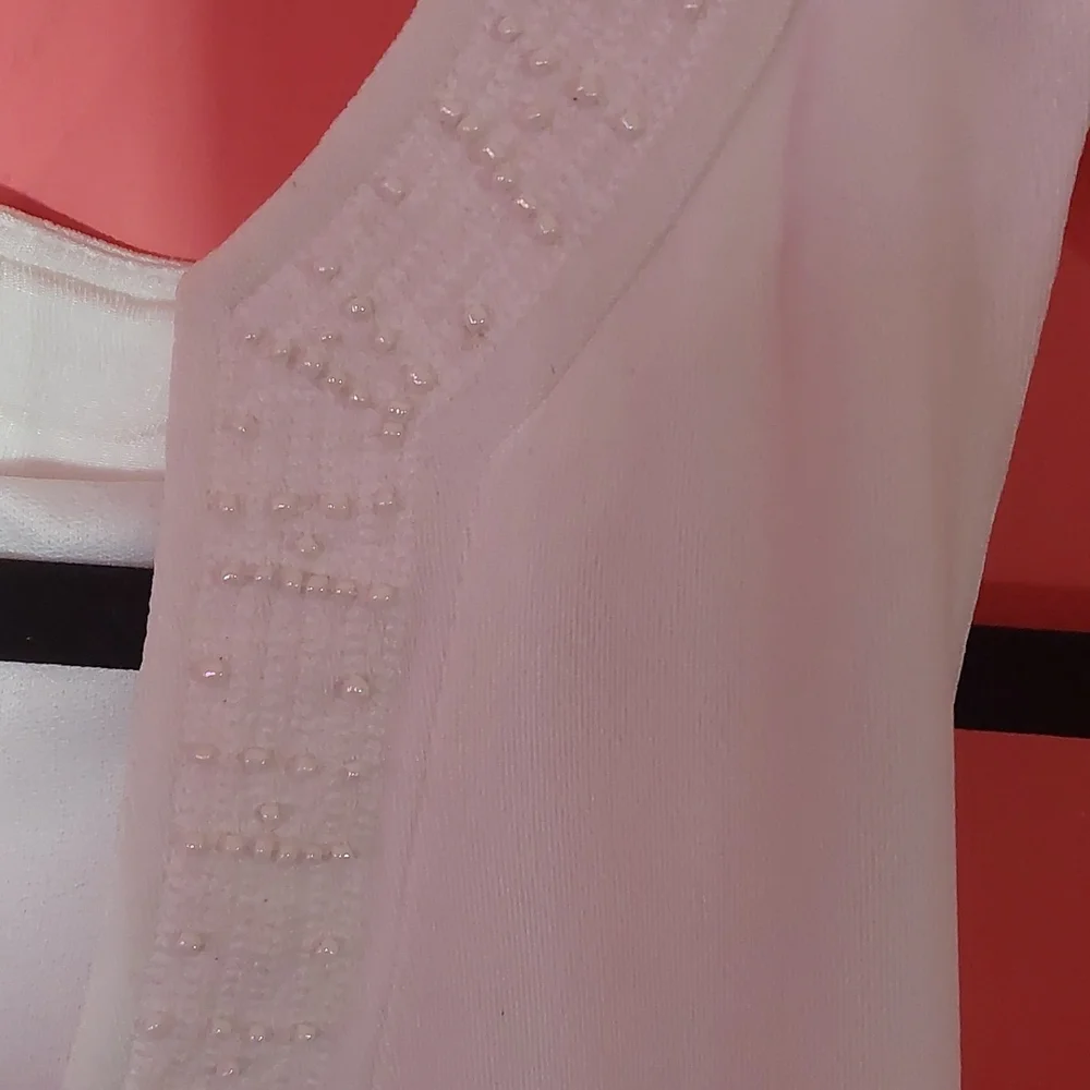 Chicos - Picture 2 of 5